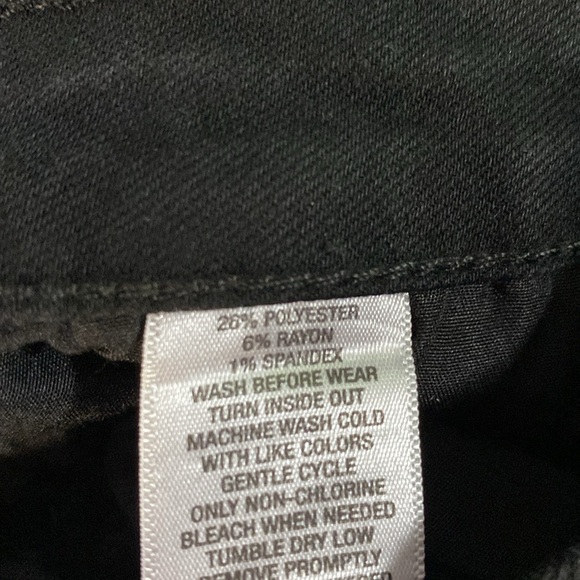 True Craft black skinny, mid rise jeans, size 11 Short, NWT. - Picture 14 of 15